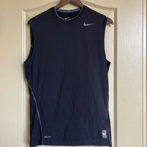 Men’s Nike dri fit muscle shirt